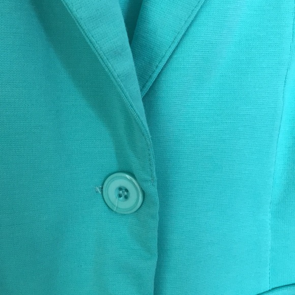 Light Mint Blazer - Picture 5 of 6